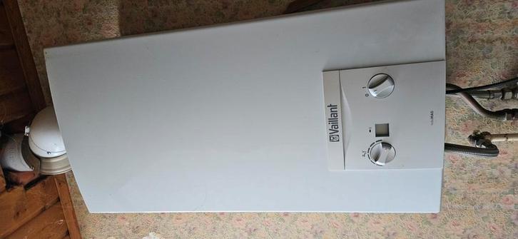 CHAUFFE EAU gaz Vaillant, Doe-het-zelf en Bouw, Verwarming en Radiatoren, Zo goed als nieuw, Ophalen