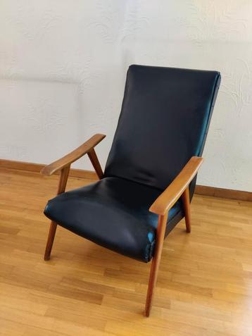 Fauteuil - zwart met hout beschikbaar voor biedingen