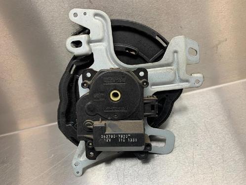 KACHELSTELMOTOR Toyota Camry (CV30) (0637007820), Auto-onderdelen, Airco en Verwarming, Toyota, Gebruikt