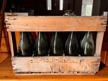 Volledig kluisje Brasserie Renauld Georges — Virton — Fles beschikbaar voor biedingen