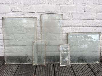 Antiek geslepen glas van antieke deur in allerlei formaten beschikbaar voor biedingen