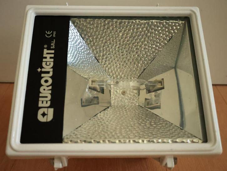 Outdoor spot Sun Light, Huis en Inrichting, Lampen | Spots, Nieuw, Plafondspot of Wandspot, Metaal of Aluminium, Halogeen, Led