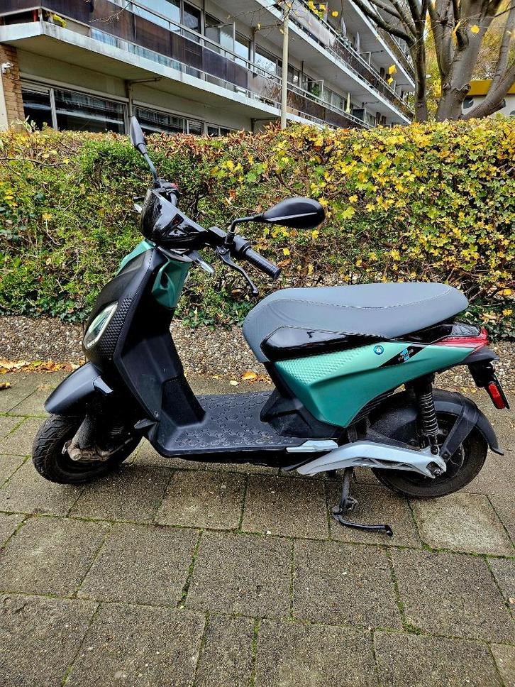 Piaggio One 25cc electric, Vélos & Vélomoteurs, Scooters | Piaggio, Comme neuf, Autres modèles, Classe A (25 km/h), Électrique