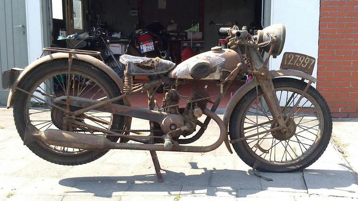 Sarolea UL33 - 175cc 2T met origineel spatscherm., Motoren, Motoren | Oldtimers, Overig, 1 cilinder, Ophalen