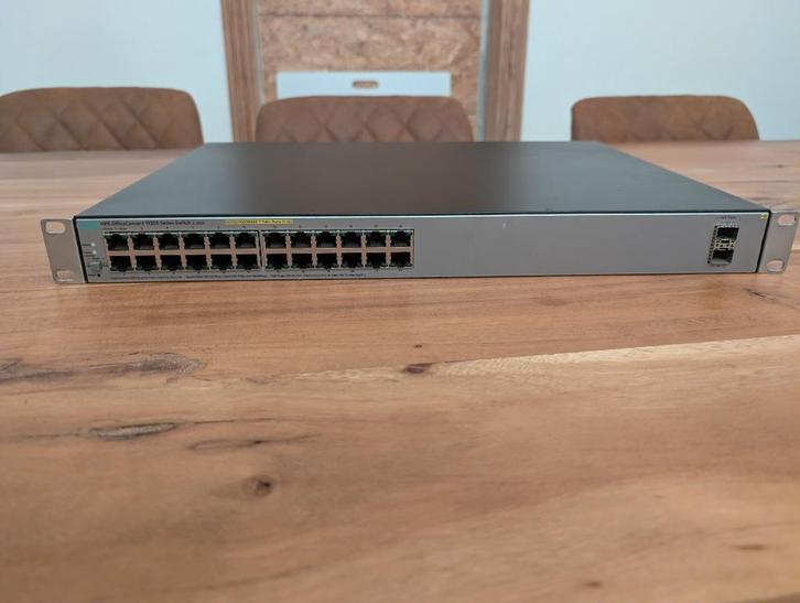 HPE OfficeConnect 1920S 24 poort PoE switch, Computers en Software, Netwerk switches, Ophalen
