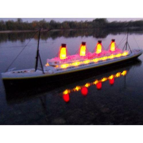 RC Titanic Schaal 1: 325. 81 cm. Vaarklaar Incl. Verlichting, Hobby en Vrije tijd, Modelbouw | Boten en Schepen, Nieuw, Ophalen of Verzenden