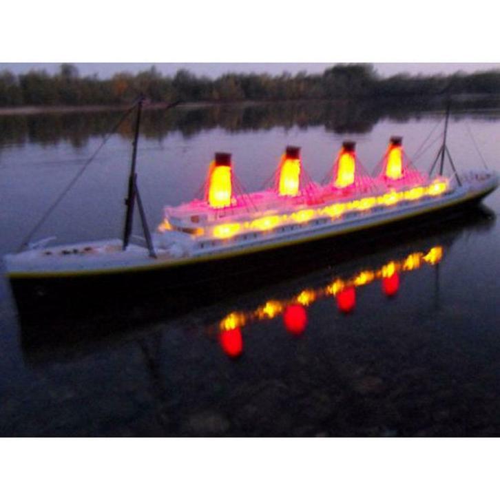 RC Titanic Schaal 1: 325. 81 cm. Vaarklaar Incl. Verlichting, Hobby en Vrije tijd, Modelbouw | Boten en Schepen, Nieuw, Ophalen of Verzenden