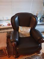 fauteuil van leer en hout, Huis en Inrichting, Fauteuils, Ophalen, Zo goed als nieuw, Hout