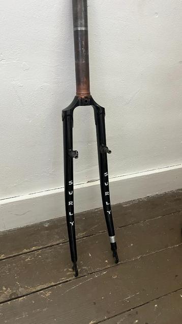 Surly fork 700c ( 28" ) beschikbaar voor biedingen