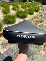 Honda Amigo Novio zadel, Vélos & Vélomoteurs, Pièces de cyclomoteur | Vélomoteurs, Enlèvement, Comme neuf, Selle