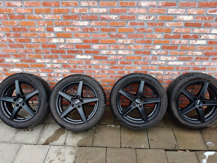 Alutec Raptr mat zwarte velgen met Dunlop winterbanden, Auto-onderdelen, Banden en Velgen, Band(en), Winterbanden, Ophalen