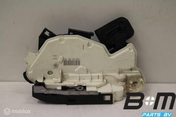 Portierslot LV VW Golf 7 GTI 5 deurs 5K1837015E beschikbaar voor biedingen