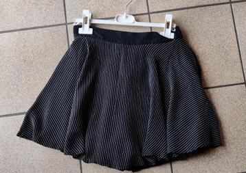 gestreept rokje met short beschikbaar voor biedingen