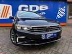 VW Passat GTE - MEMORY - 360 CAM - APP - DCC - TRAVEL ASSIS, Auto's, Volkswagen, Stof, 4 cilinders, USB, 5 deurs