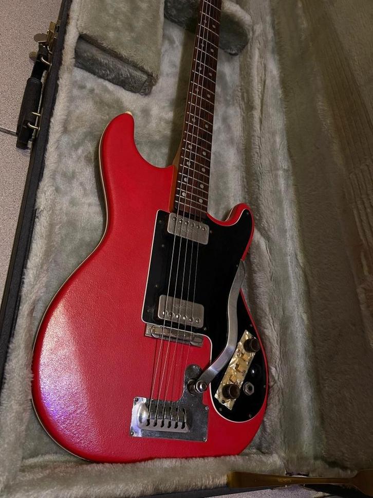 West Duitsland, 60s  met vintage koffer, Muziek en Instrumenten, Snaarinstrumenten | Gitaren | Elektrisch, Gebruikt, Solid body