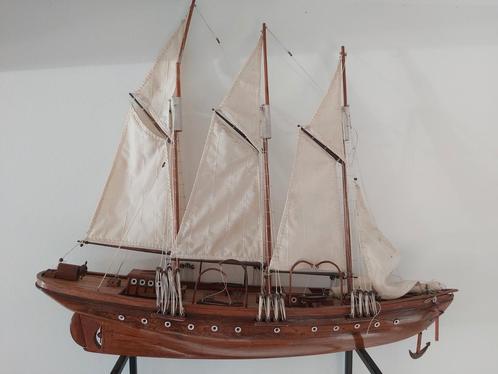 Oude houten modelboot 60 cm lang, Hobby & Loisirs créatifs, Modélisme | Bateaux & Navires, Utilisé, Enlèvement ou Envoi