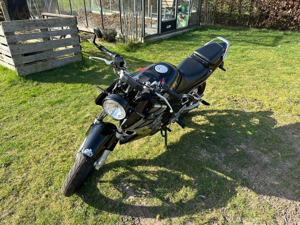 Unieke Honda CBR 125 in perfecte staat. Slechts 10.045km, Motoren, Motoren | Honda, Particulier, Naked bike, 11 kW of minder, 1 cilinder
