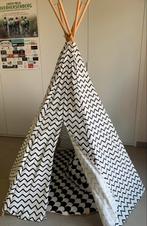 Nobodinoz tipi tent met speelmat en poef, Kinderen en Baby's, Ophalen, Zo goed als nieuw