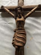 Très ancienne croix en bois sculpté, Enlèvement ou Envoi