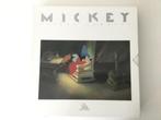 LIVRE DE LUXE « MICKEY » Pierre Lambert 1998, Comme neuf, Enlèvement ou Envoi, Série complète ou Série, Walt Disney