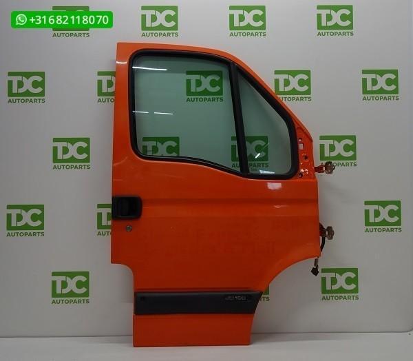 Renault Master ('98-'10) Voorportier rechts oranje, Auto-onderdelen, Carrosserie, Deur, Renault, Voor, Rechts, Gebruikt, Ophalen of Verzenden