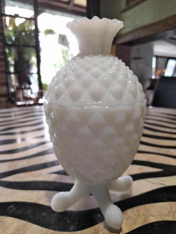 Portieux Vallerysthal Ananas in "Melkglas" beschikbaar voor biedingen