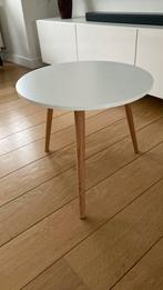Bijzettafel hout/wit, Huis en Inrichting, Ophalen, Minder dan 45 cm, Minder dan 55 cm, Gebruikt