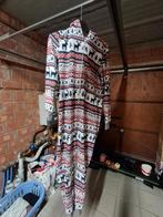 Onesie maat 152, Enlèvement