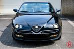 Alfa Romeo Spider 2.0 16V Twin Spark 150pk 1997 Windscherm, Auto's, Alfa Romeo, 4 cilinders, Cabriolet, Spider, Zwart