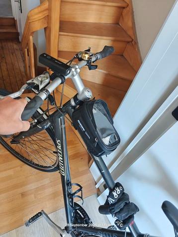 Specialized Sirrus hybride fiets+Accessories beschikbaar voor biedingen