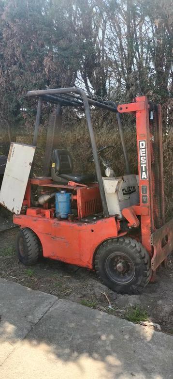 Heftruck met 3 cylinder motor diesel start slecht, 1250 euro beschikbaar voor biedingen