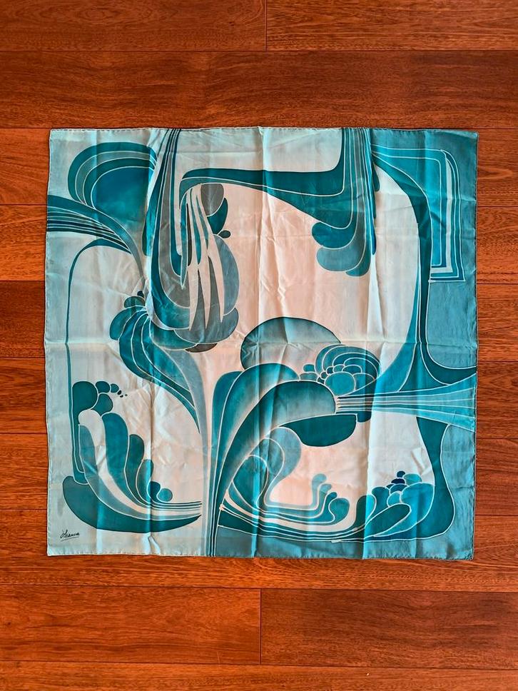 SHANNA Vintage vierkante zijden sjaal, Kleding | Dames, Mutsen, Sjaals en Handschoenen, Ophalen of Verzenden