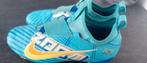 Voetbalschoenen maat 38 (blauwe)maat 35 (wit), Sport en Fitness, Voetbal, Ophalen, Gebruikt