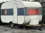 Mooie keuringsvrije caravan adria van 1978, Caravans en Kamperen, Caravans, Koelkast, Particulier, Adria, Tot en met 4