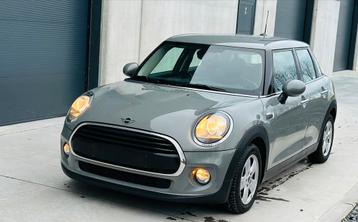 Mini 136pk/automaat/benzine/2019/5deur/cruise/sensoren/nav