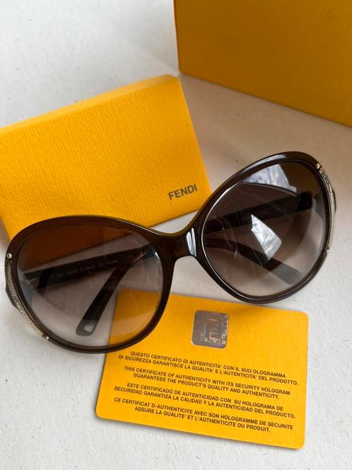 Lunettes solaires Fendi, Handtassen en Accessoires, Zonnebrillen en Brillen | Dames, Zo goed als nieuw, Bril, Overige merken, Bruin