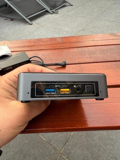Intel Nuc NUC7i5BNK i5-7260U 8GB RAM 256GB SSD Wi-Fi + Blue, Computers en Software, Desktop Pc's, Zo goed als nieuw, 2 tot 3 Ghz