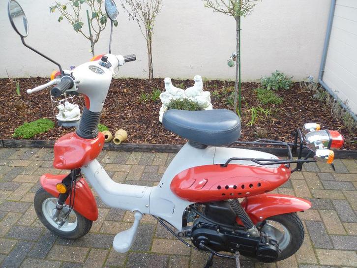 sundiro bj 1998 met papieren, Vélos & Vélomoteurs, Cyclomoteurs | Oldtimers & Ancêtres, Classe B (45 km/h), Enlèvement