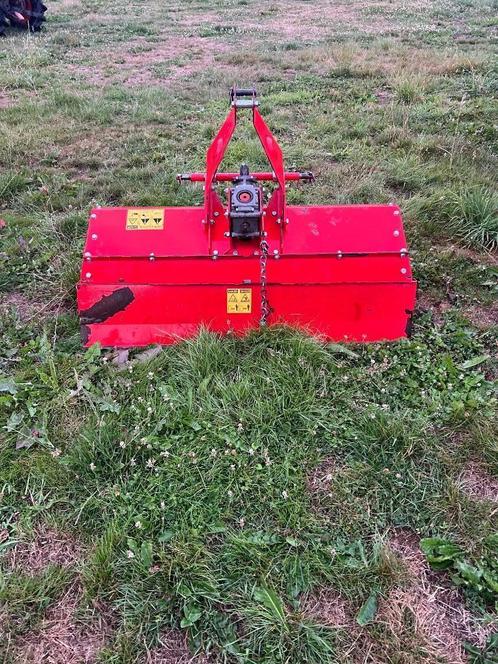 Profecionele 3punts grondfrees 125cm breed slechts 5x gebrui, Doe-het-zelf en Bouw, Gereedschap | Freesmachines, Zo goed als nieuw