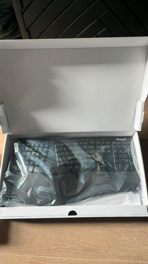 Microsoft Ergonomic - Nooit gebruikt, Computers en Software, Toetsenborden, Zo goed als nieuw, Qwerty, Bedraad, Ergonomisch, Ophalen