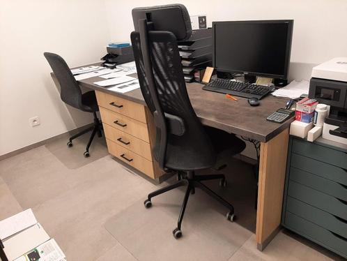 Grote en stevige bureau (inbouw), perfecte staat., Huis en Inrichting, Bureaus, Zo goed als nieuw, Bureau, Ophalen