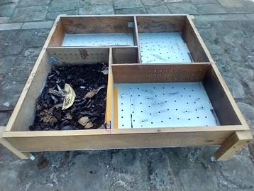 Wormenhotel met horizontale migratie, 80x80x24 cm, hout beschikbaar voor biedingen