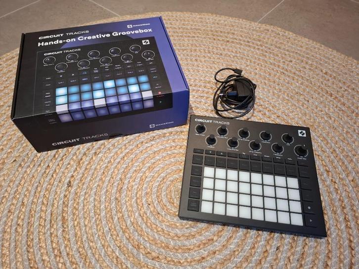 Novation Circuit Tracks, Muziek en Instrumenten, Drumcomputers, Ophalen