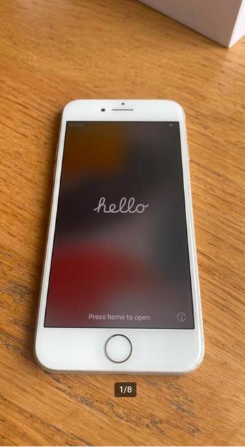 Iphone 7 32 GB met nieuwe batterij beschikbaar voor biedingen