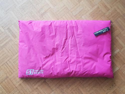 Coussin imperméable pour chien - 51 Degrees North - Neuf !, Dieren en Toebehoren, Hondenmanden, Zo goed als nieuw, Polyester, Ophalen of Verzenden