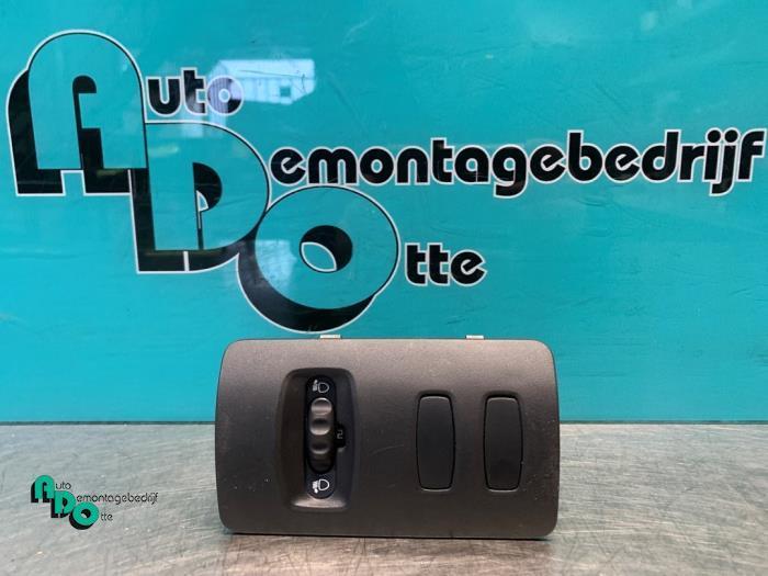 Schakelaar Koplamp Ihv van een Renault Clio (Clio 3 06-), Auto-onderdelen, Dashboard en Schakelaars, Renault, Gebruikt, 3 maanden garantie
