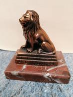 Lion de la gileppe koper/marmer gesigneerd., Ophalen