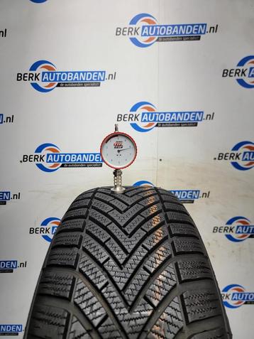 2x Vredestein Wintrac 215/60 R16 99H 215/60/16 2156016 (Prij beschikbaar voor biedingen