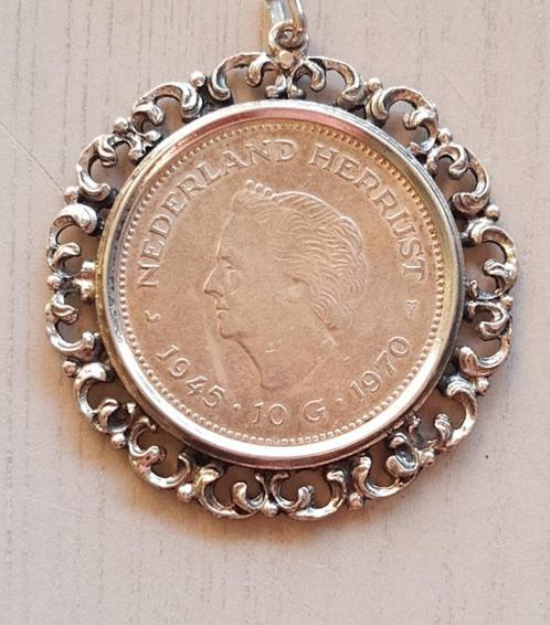 Nederland 10 gulden 1970 in zilveren munthanger 0.835, Postzegels en Munten, Munten | Nederland, Setje, 10 gulden, Koningin Juliana
