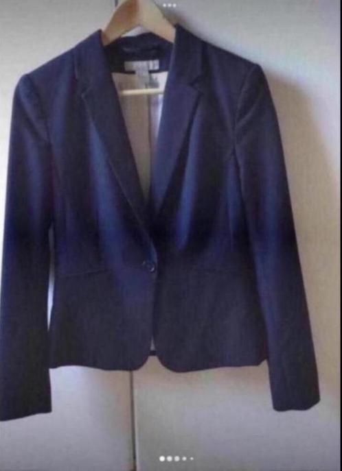 Marine blauwe jas type blazer., Kleding | Dames, Jasjes, Kostuums en Pakken, Zo goed als nieuw, Jasje, Maat 36 (S), Blauw, Ophalen of Verzenden